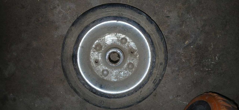 Роликовые колеса для тачек,столов, тахта каравот