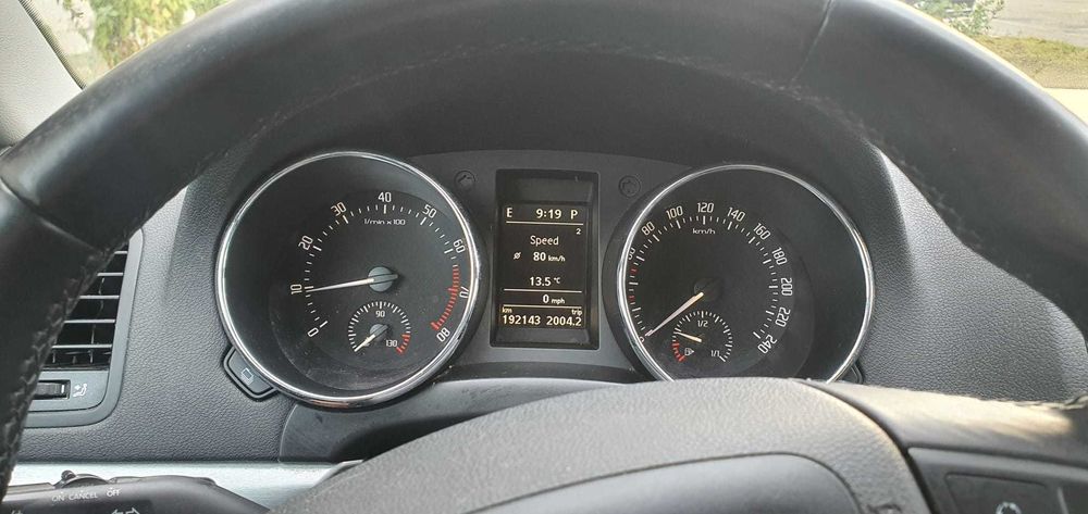 Vand  autoturism Skoda Yeti benzina an 2011