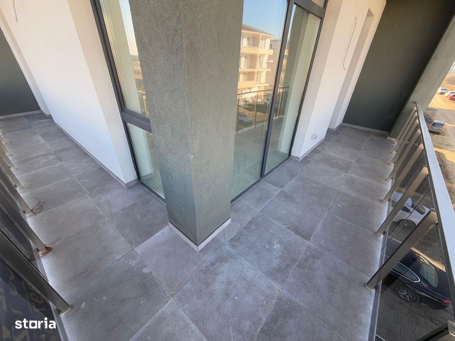 Direct Proprietar  -Apartament Cu Doua Camere Si Tersa De 18 Mp