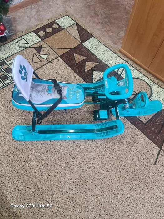 Продам саннки снегокат