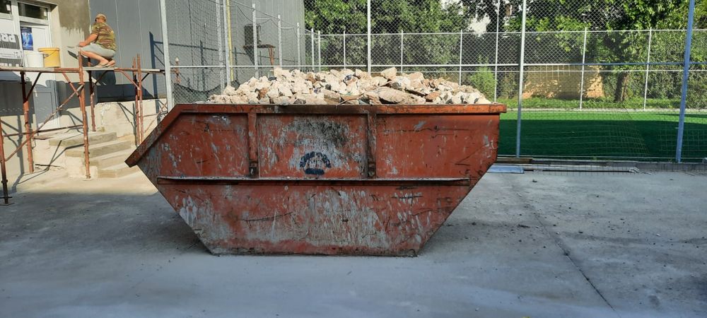 Soluții Complete de Demolare și Excavare