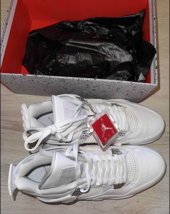 Оригинални Nike Air Jordan 4 Бели