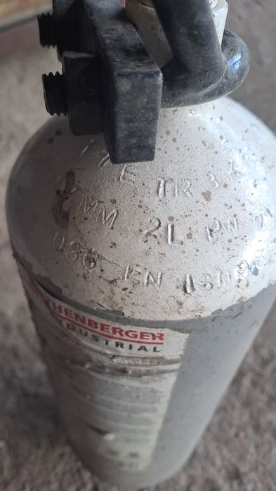 Баллон для кислорода 2 литра 3.3 кг