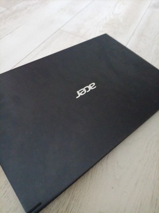 Laptop Acer, în stare perfectă