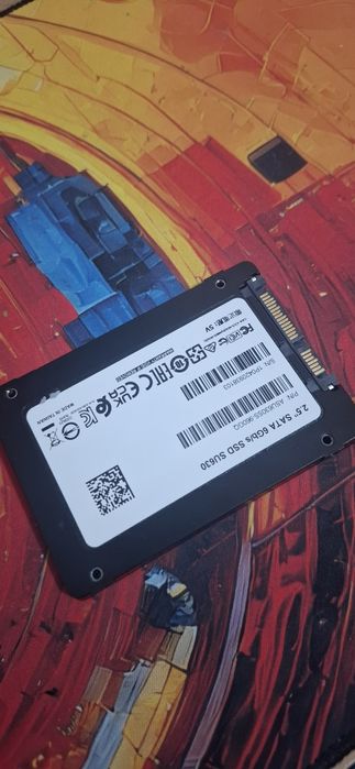 Vand 16 gb ram Crucial de laptop si SSD