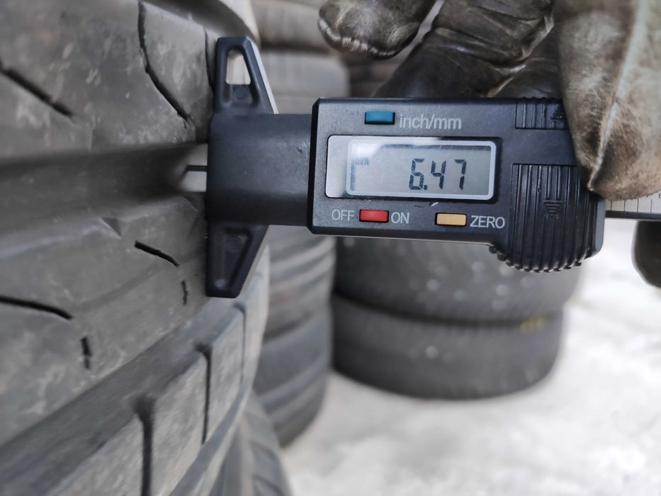 4бр Летни гуми 215 65 17 - Pirelli -