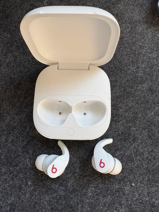 Безжични слушалки beats fit pro beats by dre фитнес