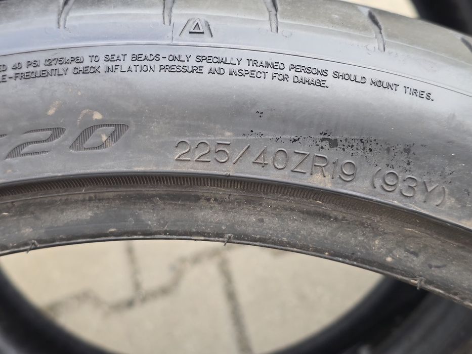 225 40 19 falken