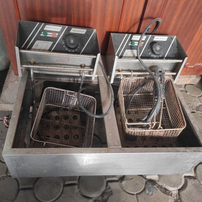 Фритюрница , рабочая без корытцев
