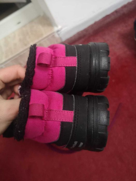 ghete Quecha marime 34, stare perfecta