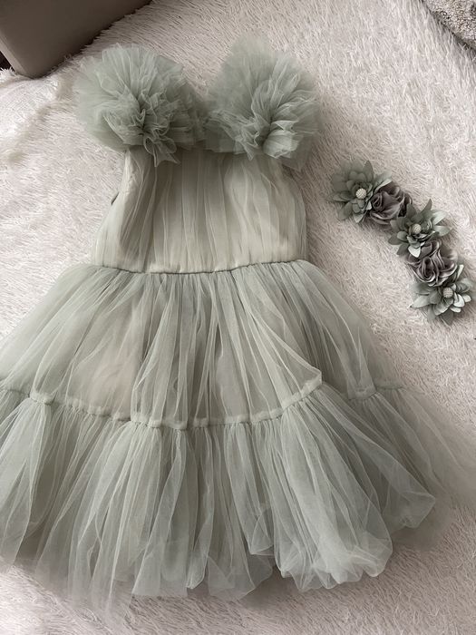 Платье на девочку