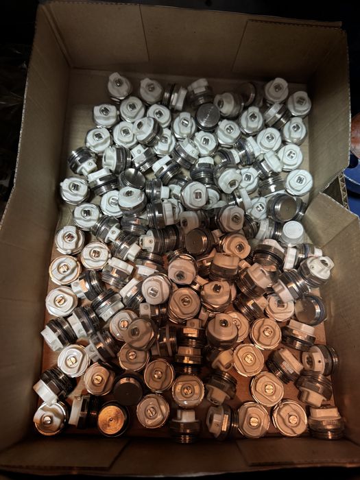 Продам краны и клапана ab-qm