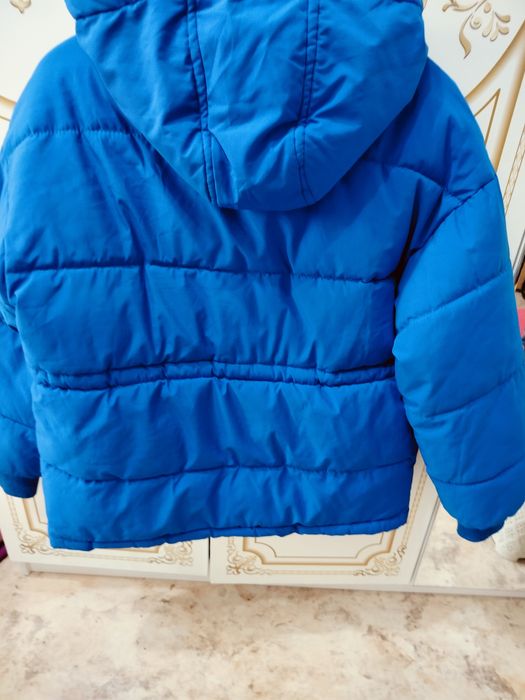 Продам весеннюю куртку