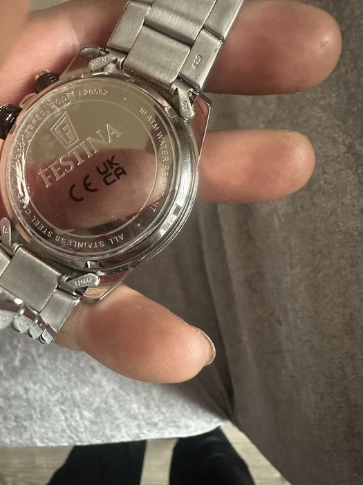 Часовник Festina