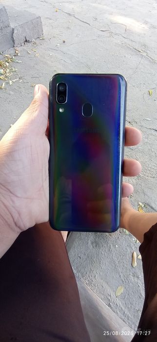 Samsung a40 sitiladi