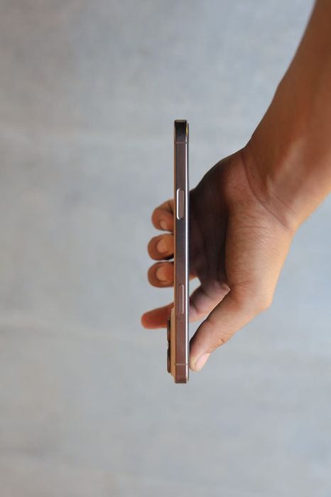 Iphone 16 pro max sotiladi