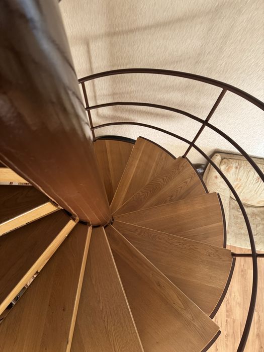 Лестница из металла