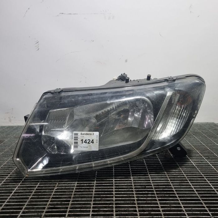 Far Stanga Dacia Sandero 2 2012 - 2016 Hatchback 4 Usi (1424) Fara xenon