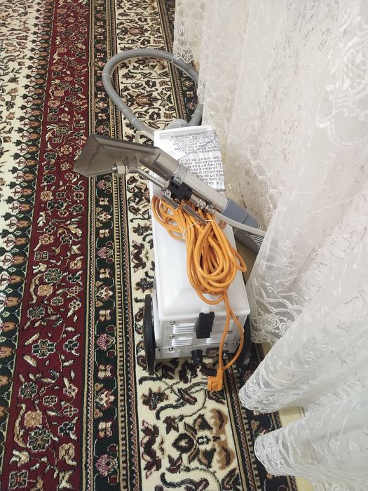 Моющий пылесос сотилади