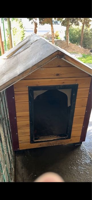 Будка для собаки в хоршем состоянии