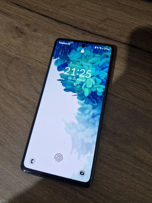 Samsung Galaxy S20 FE 128GB – stare foarte bună, preț negociabil