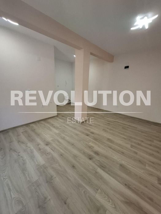 Продава се Едностаен апартамент в Пловдив, Кършияка - 33 кв.м за 2425 €/кв.м - Снимка #1