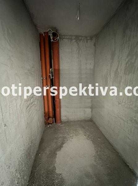 Продава се Тристаен апартамент в Пловдив, Кючук Париж - 101 кв.м за 990 €/кв.м - Снимка #5