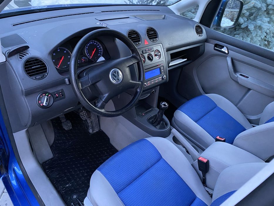 VW CADDY - 1,9-Tdi-105-Cp-fără -filtru-de-particule de Fabrică~ 7-Loc.