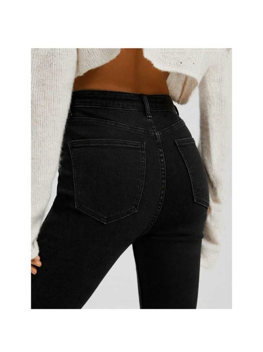 4"Bershka",Чёрн,Бел,Jeans Новые