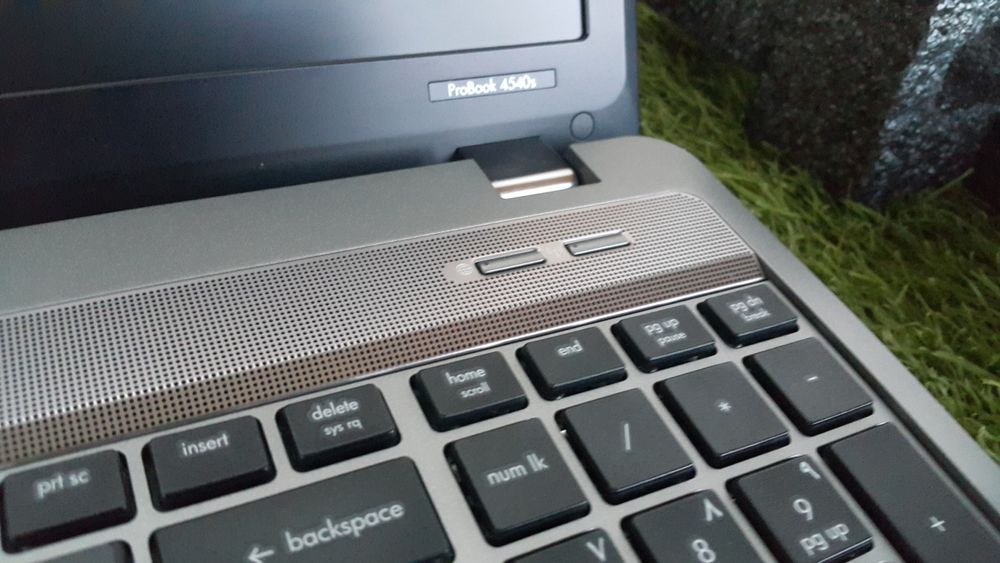 Firminniy { HP }. NOTEBOOK. 100% ORIGINAL.