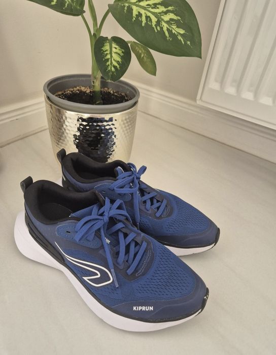 Adidasi alergare-jogging Kiprun(Decathlon) marime 40