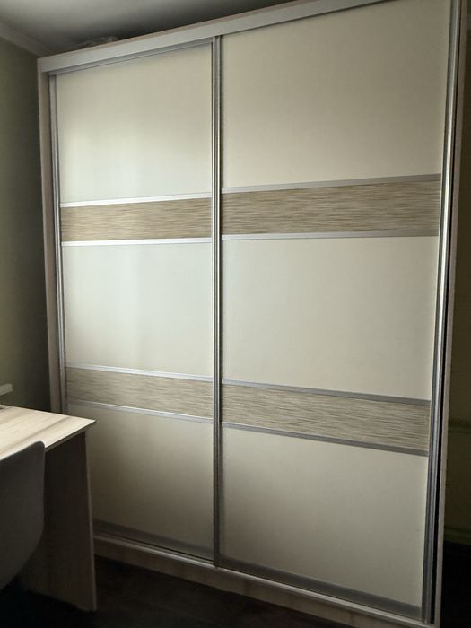 Продам шкаф купе