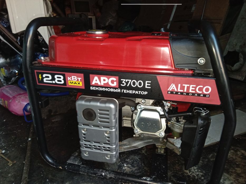 Бензиновый генератор