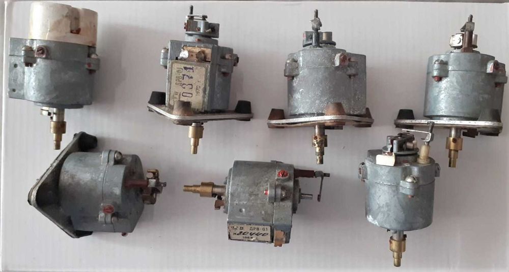 продам  ДРВ-0,1 Электродвигатель. СССР