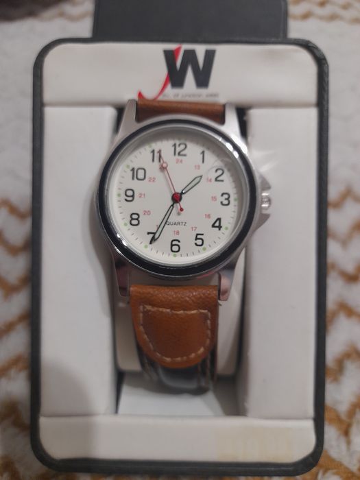 Ceas Festina clasic și ceas QUARTZ