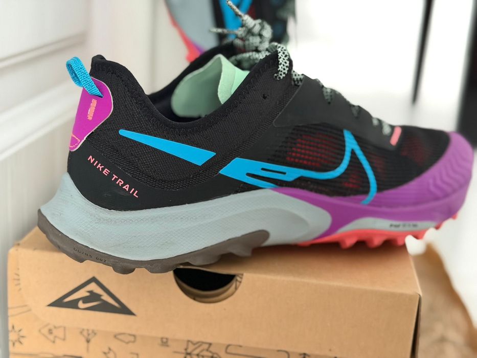 Nike air zoom terra kiger 8 nr.44 28cm - NOI cu etichete în cutia originală