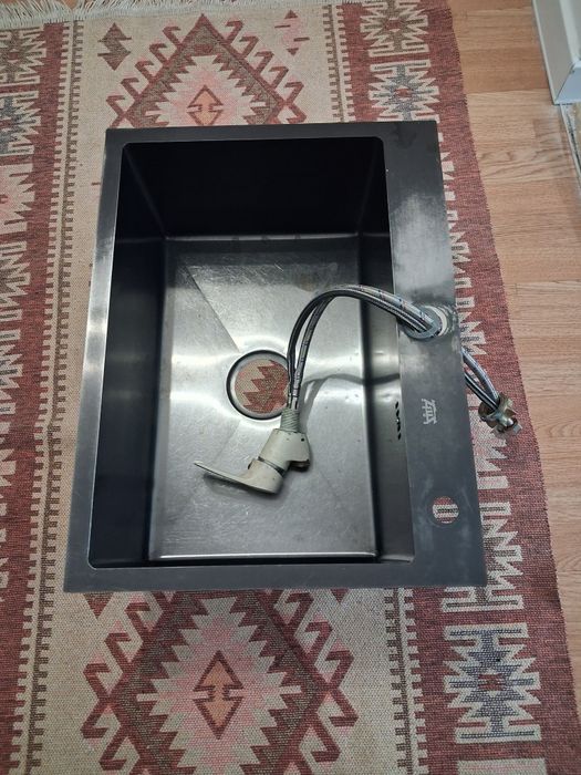 Продам раковину 10000тг