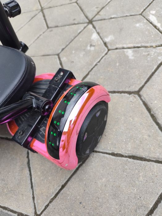 Havebord roz cu lumini și bluetoow