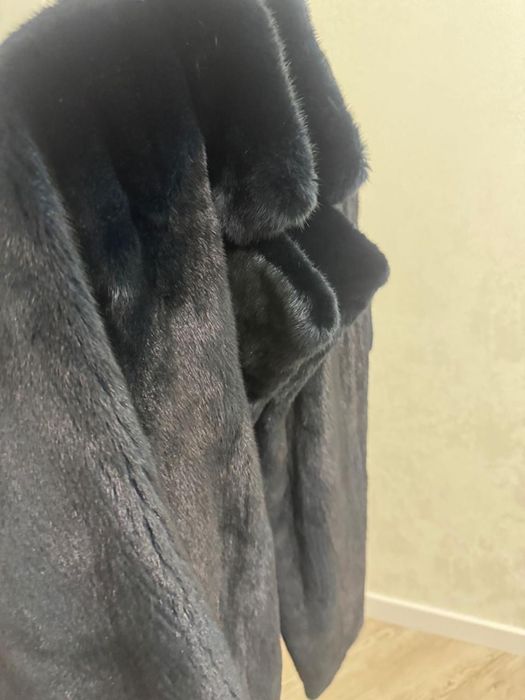 Шуба норковая (цельная)