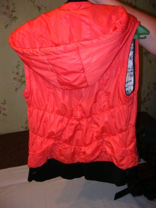 Куртки и джинсовка  на школьницу . Обмен