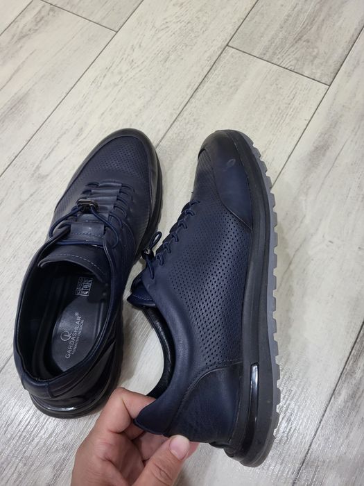Кроссовки мужские