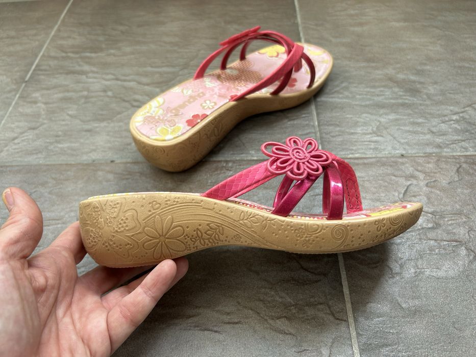 Детски чехли за момиче