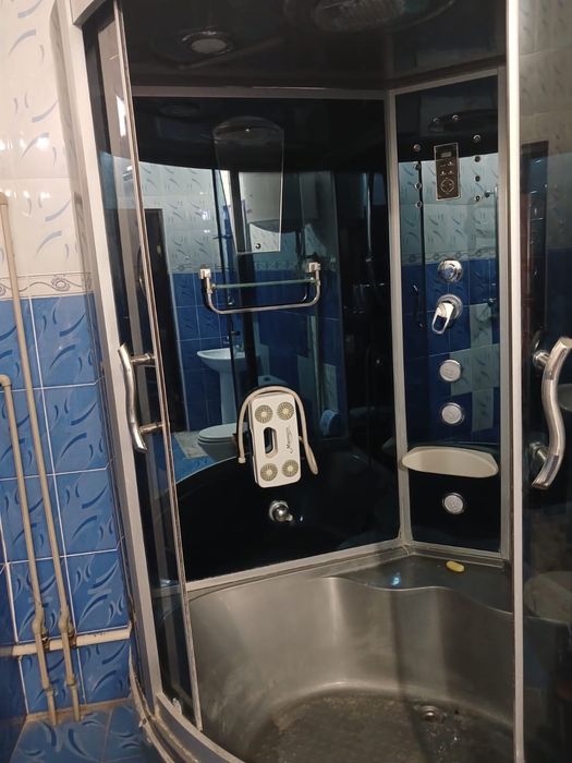 Продается душевая кабина