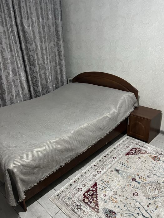 Продается кровать с матрасом