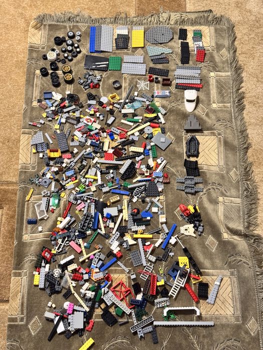 Продам пакет лего деталей