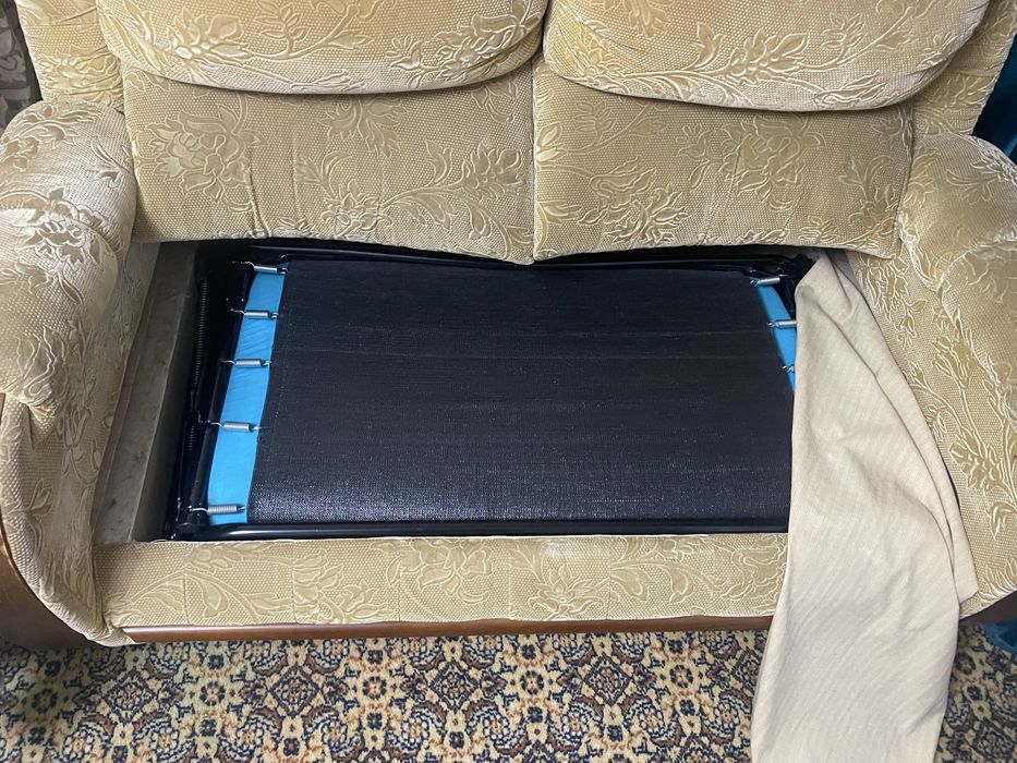 Комплект мягкой мебели