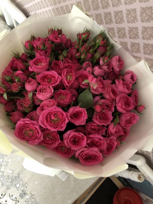 Цветы букеты спрей роза