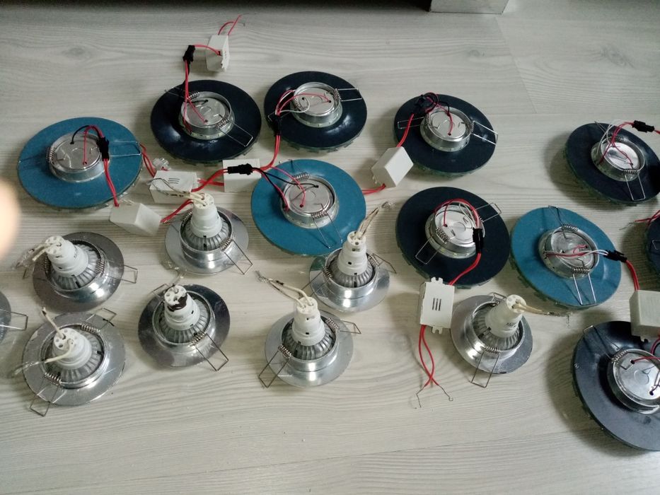 Точечный  лампа сатылады