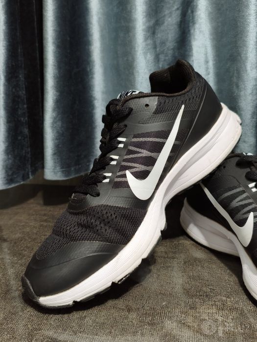 Оригинальные кроссовки Nike