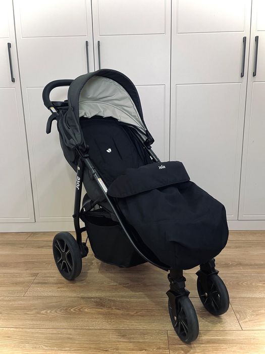 Детская коляска Joie